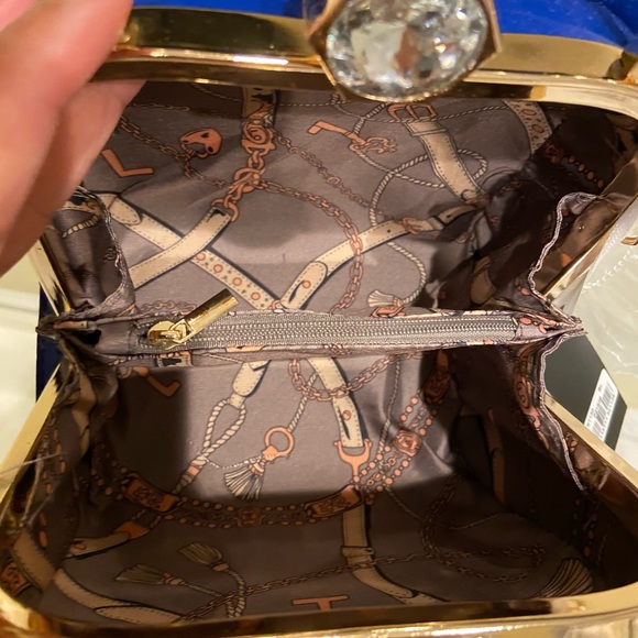 Gramercy & Grand Classy luxury Handbag - Picture 6 of 16